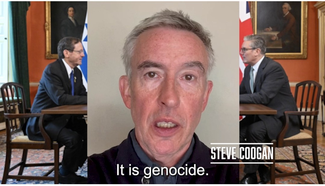 PSCupdates's tweet image. NEW: Steve Coogan, Paul Weller, and Maxine Peak are amongst a group of artists calling on Keir Starmer to recognise the genocide in Gaza and sanction Israel.

Their powerful video comes as Labour faces growing pressure to acknowledge the genocide and sanction Israel. 🧵 1/5