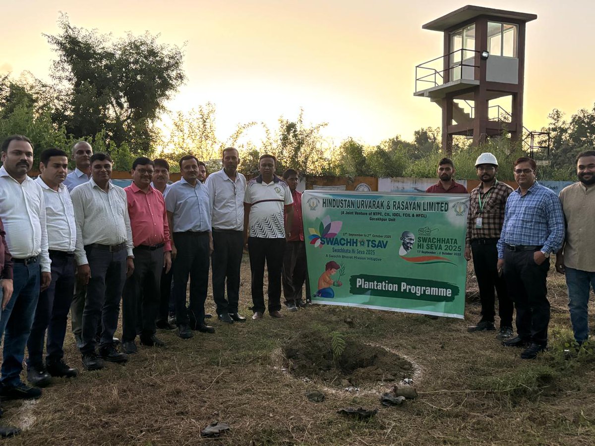 HURL_INDIA's tweet photo. The campaign spread awareness on clean living and green practices, while a collective pledge was taken to uphold cleanliness and nurture a greener campus for generations to come.
#HURL #SwachhataHiSeva #GreenCampus #CleanAndGreen #HURLImpact https://t.co/AWRgQ1Kix2