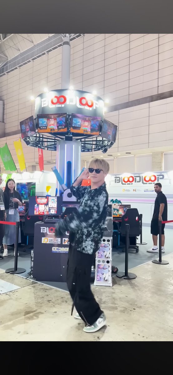 saya_yuzuu's tweet photo. リズム🦋チャンネルshort更新✨

カリスマサングラスも復活😎
ゲームショウ仕様のアレンジもカッコイイ✨️
ぜひたくさん見てください👀

東京ゲームショウにカリスマ出現🕺😎
#bloodloop #東京ゲームショウ  #snowman #カリスマックス #ストーマン #charismax  #目黒蓮 

https://t.co/rn0KgWZXva https://t.co/lwweRSPukQ