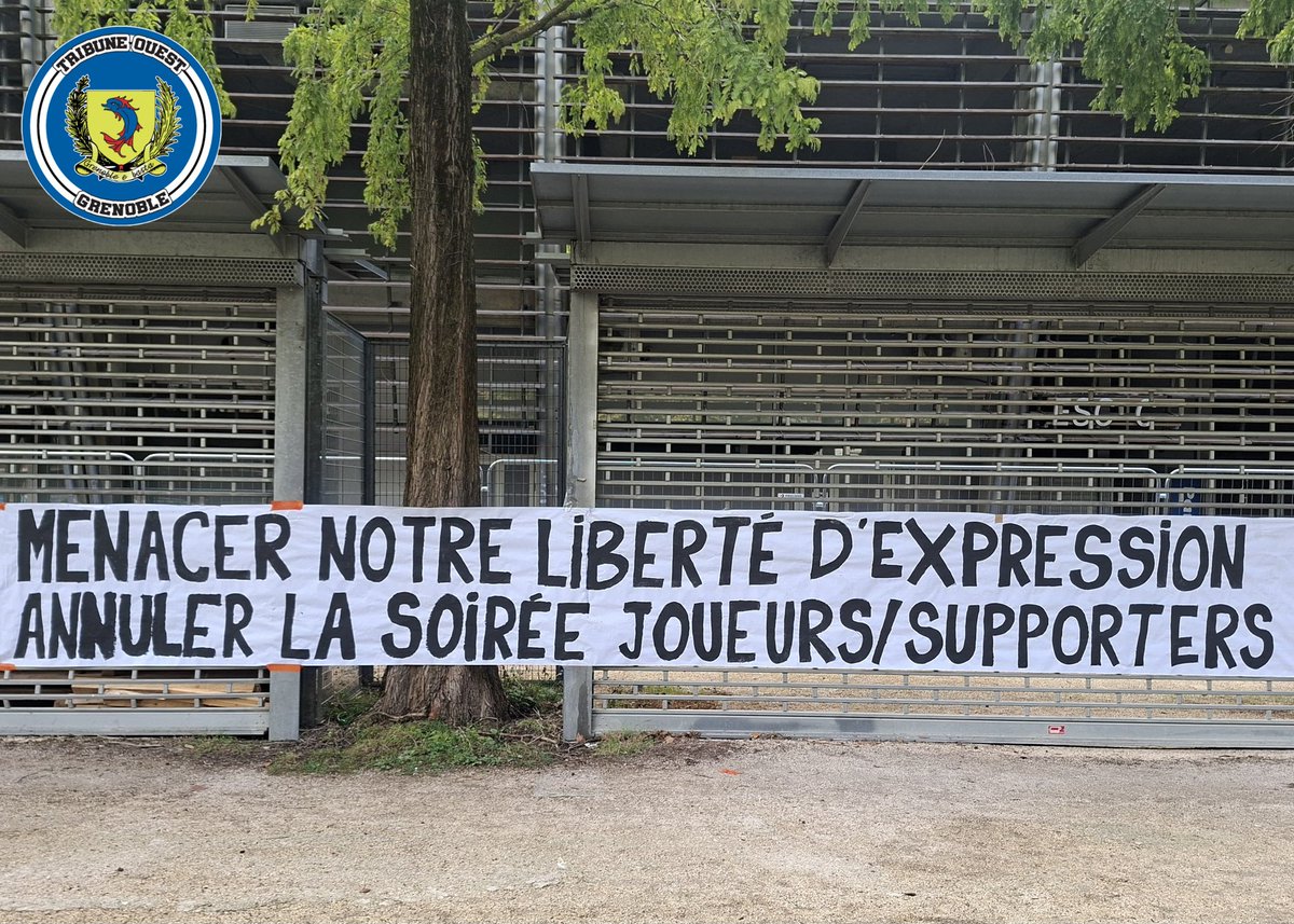 TribuneouestG's tweet image. 📷 Banderole en réponse à M. Rosnoblet.

Ayant fait le choix de consacrer l’intégralité des matchs contre Annecy et Bastia à l’hommage à Roger Garcin, nous tenions désormais à réagir au communiqué publié pendant le match de Dunkerque (13/09) au sujet de la banderole contre…
