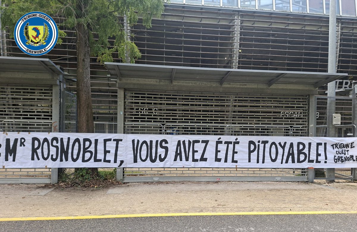TribuneouestG's tweet image. 📷 Banderole en réponse à M. Rosnoblet.

Ayant fait le choix de consacrer l’intégralité des matchs contre Annecy et Bastia à l’hommage à Roger Garcin, nous tenions désormais à réagir au communiqué publié pendant le match de Dunkerque (13/09) au sujet de la banderole contre…