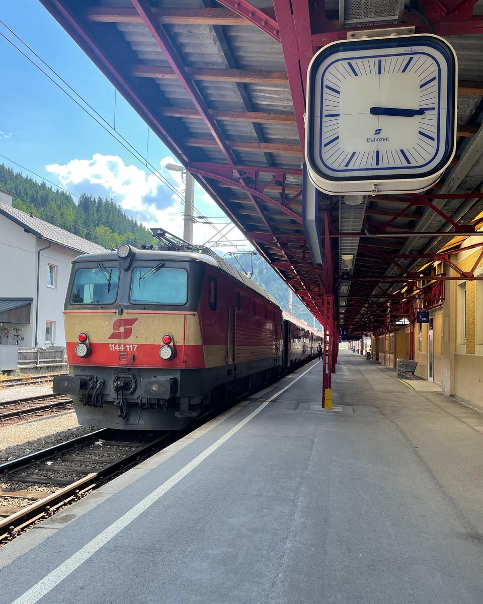 Bahnzeit
200 Jahre / 200 let / 200 Years
#bahnzeit