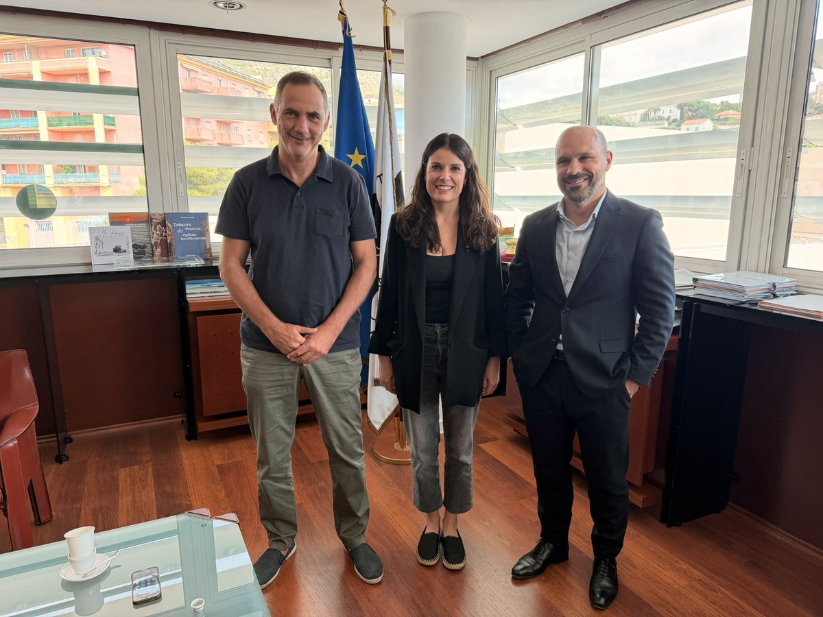 mncsls's tweet image. A #Bastia, profitosa trobada amb el President del Consell Executiu de Còrsega, @Gilles_Simeoni, i amb el President del Grup Parlamentari @fapopuluAC, @Romain_Colonna.

La força corsa i la força catalana, amb lligams i vincles per compartir i reconèixer. 

Gràcies! #junts