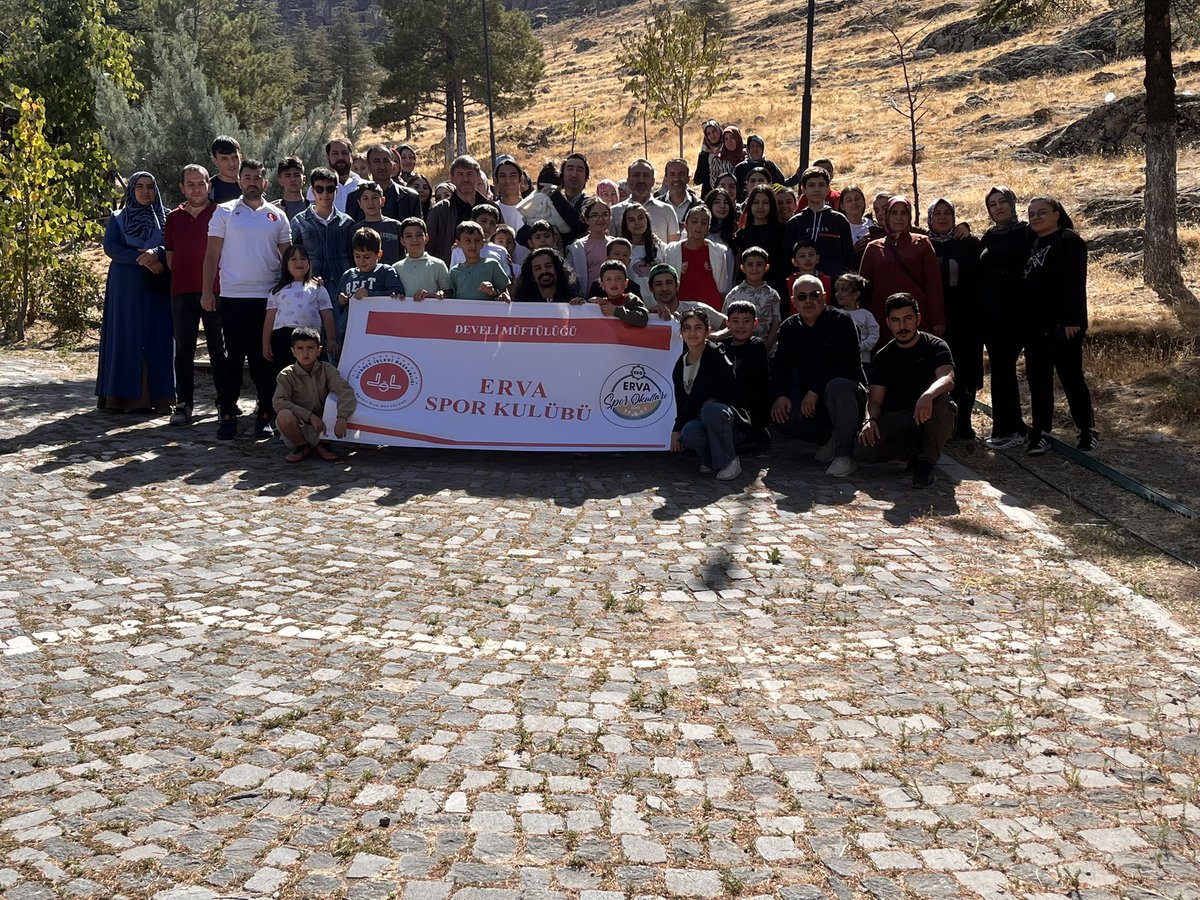 Kaymakamımız Sayın Selim ÇOMAKLI,Develi İlçe Müftüsü Emin PATAN İle Develi Müftülüğü Erva Spor Kulübü Sporcular ve Aileleri ile birlikte ilçe Müftülüğünün Düzenlemiş Olduğu Kahvaltı Programına Katıldı.

<a href="/kayserivaliligi/">T.C.Kayseri Valiliği</a> 
<a href="/KaymakamComakli/">Selim Çomaklı</a> 
<a href="/Ervasporokullar/">ERVA Spor Okulları</a>