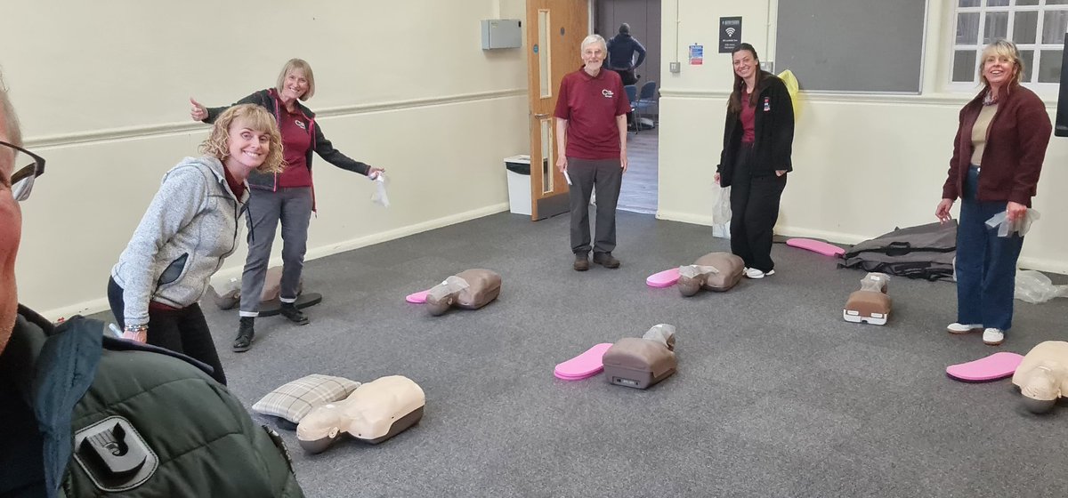 Its <a href="/counts_cpr/">CPR Counts</a> morning training session at #SuttonColdfieldBaptistChurch teaching another 30 people the life skill of #CPR &amp; #DEFIBRILLATOR use. <a href="/counts_cpr/">CPR Counts</a> <a href="/OFFICIALWMAS/">West Midlands Ambulance Service #HelpUsHelpYou</a> <a href="/FastaidCFR/">Fastaid - Solihull and Birmingham</a> #Volunteers <a href="/Mayor_RoyalSC/">SuttonColdfieldMayor</a> <a href="/suttontrust/">The Sutton Trust</a> <a href="/sutcolhour/">SuttonColdfieldHour</a>