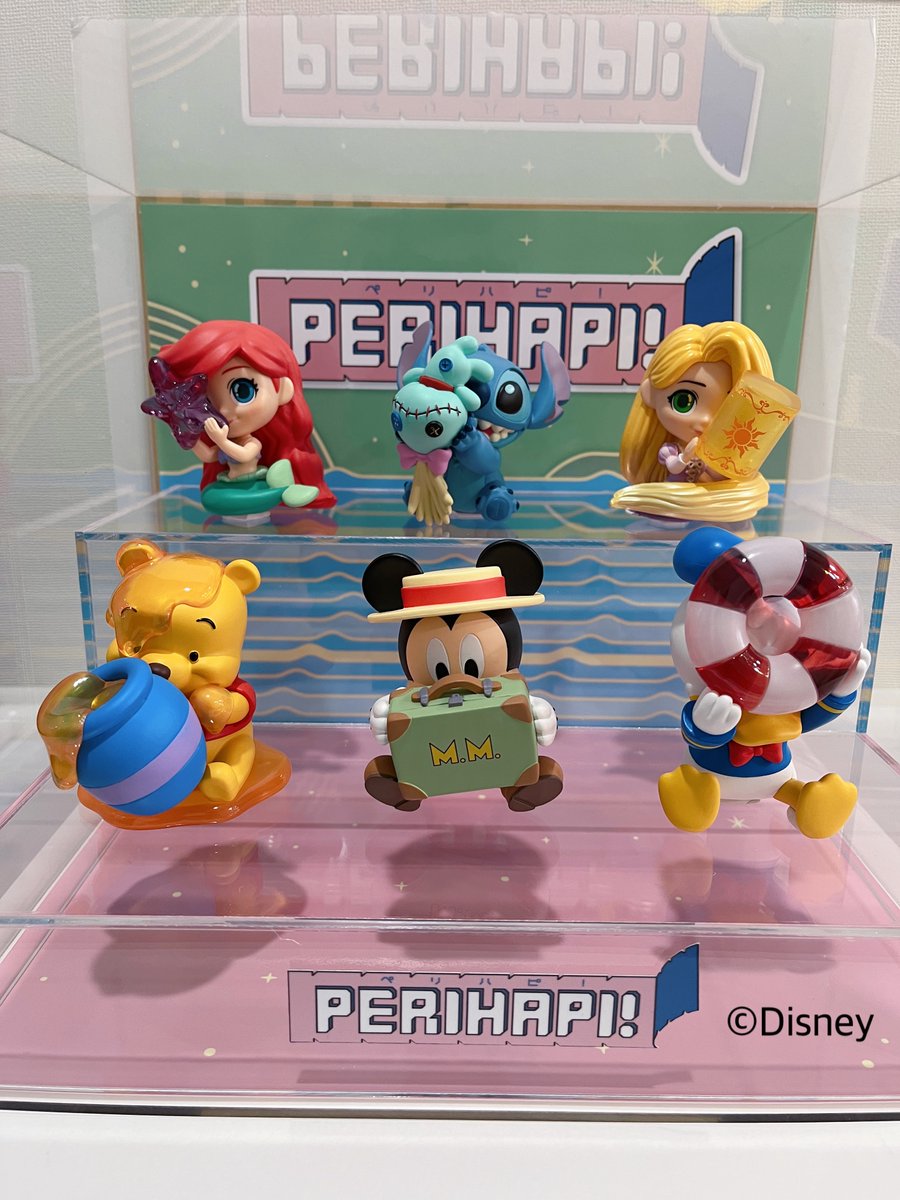 h_kiddyland's tweet photo. 2F🎈#ディズニー・アベニュー🎈
✨新商品のお知らせ✨
#PERIHAPI
Hide & Seek かくれんぼ ディズニーキャラクター💠
こだわりが“ぎゅっ”とつまったフィギュアが登場🩷
かくれんぼ風のデザインがとっても可愛いです💕
ぜひチェックしてみてください👀 https://t.co/cUAT9LIFzk