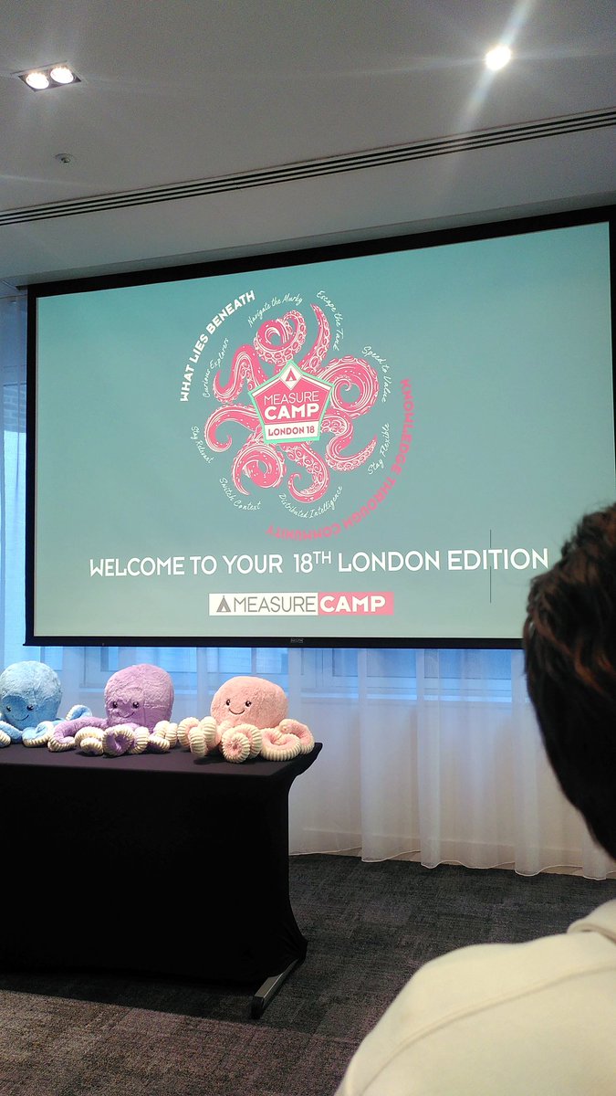 w0nvel's tweet photo. It has started! My favourite conference of the year on #data &amp; #analytics.

Looking forward to learn more about #measurement, #testing and maybe some #AI?

❤️ this year's octopus 🐙 context with the 8 skillets including technical and business skills for analysts.
@MeasureCampLDN https://t.co/myrREbxawT