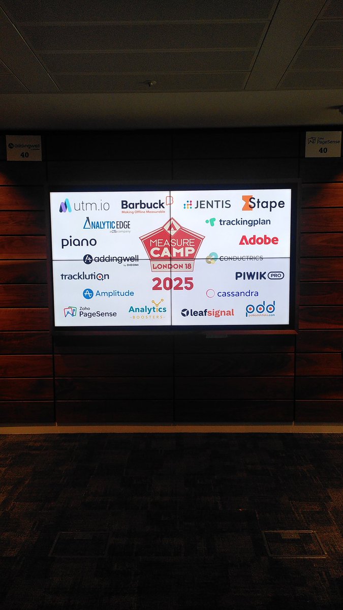 w0nvel's tweet photo. It has started! My favourite conference of the year on #data &amp; #analytics.

Looking forward to learn more about #measurement, #testing and maybe some #AI?

❤️ this year's octopus 🐙 context with the 8 skillets including technical and business skills for analysts.
@MeasureCampLDN https://t.co/myrREbxawT