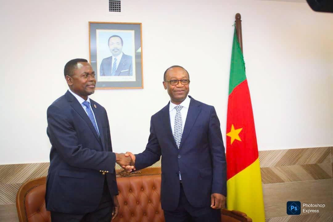 🤝 Strengthening MINPMEESA–UNDP ties! Minister Achille BASSILEKIN III &amp; UNDP Rep. Mathieu Ciowela reaffirm commitment to youth &amp; women entrepreneurship, social economy &amp; crafts. 🚀 New momentum for inclusive, sustainable growth.
#Cameroon #UNDP #SMEs #YouthEmpowerment #SDGs