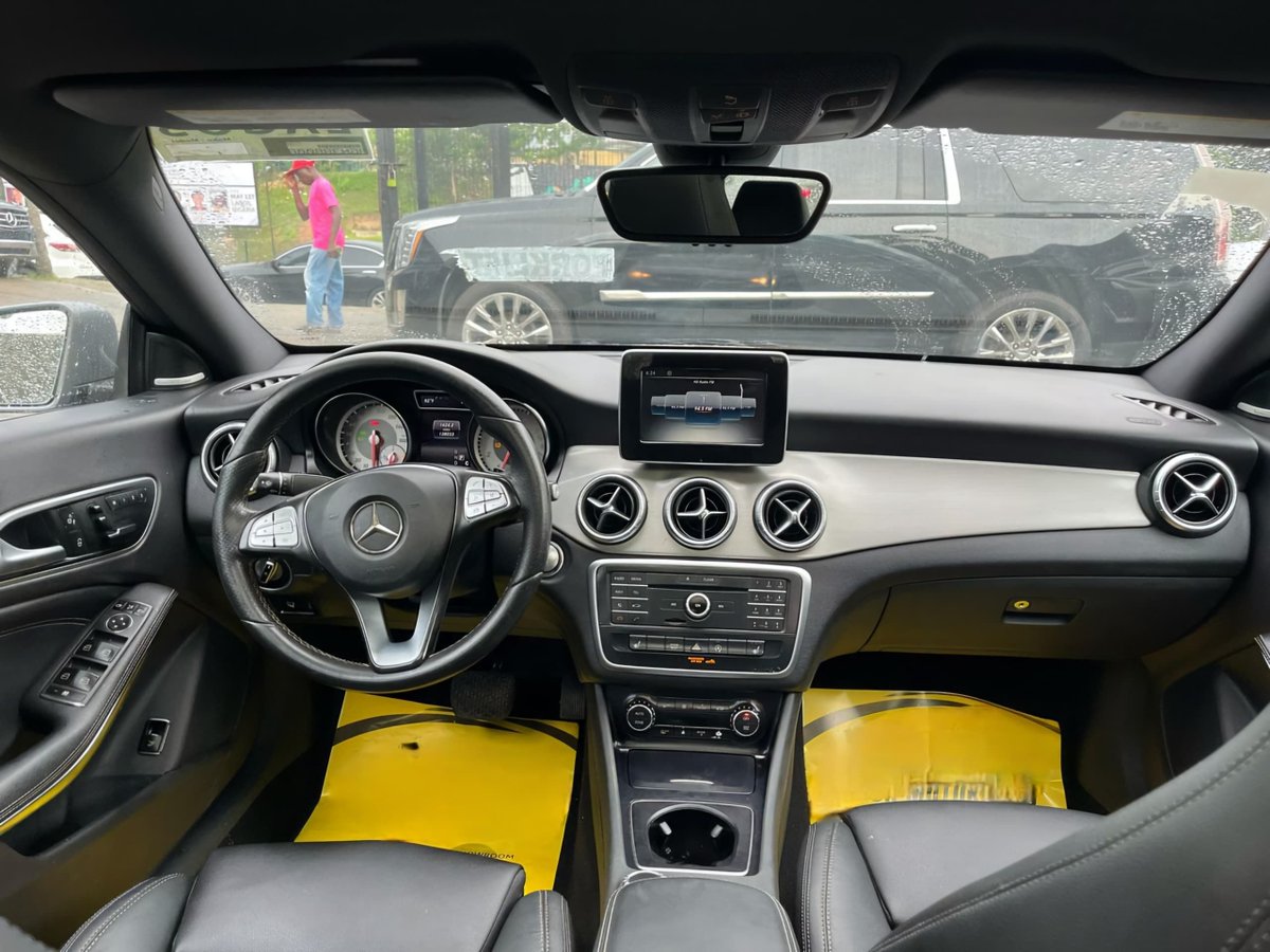 carworldng's tweet photo. 2016 Mercedes-Benz CLA250 – Foreign Used
✅ Turbocharged I4 | Panoramic Roof | Reverse Camera | Luxury Sedan
💰 ₦23.5M | 📍 Lagos
📞 08107111256
#CLA250 #MercedesBenzNG #SupremeCarWorld #LuxurySedan #UsedCarsNG #LagosAutos #NaijaCarDeals #DriveLuxury https://t.co/og1Irdq1VS