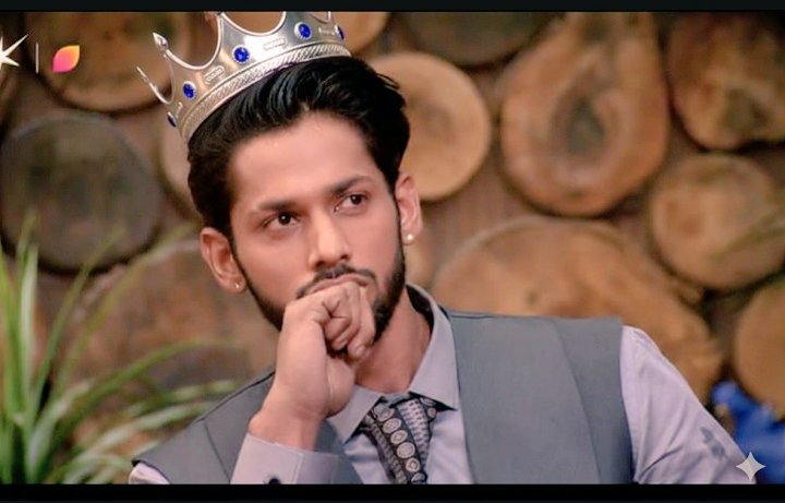 AYAAN 👑 tweet media