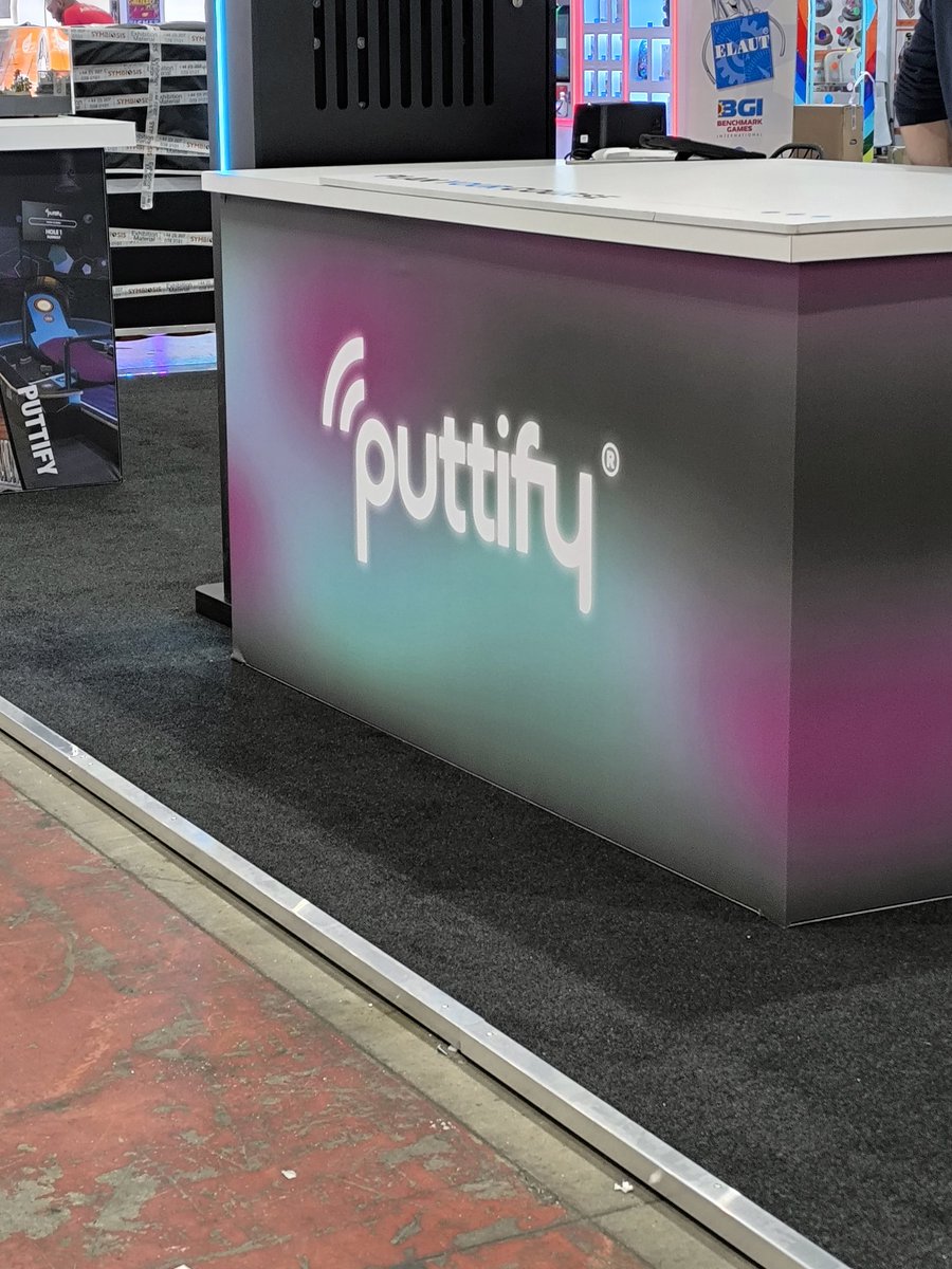 Que Ábalos paga el premium ni cotiza.