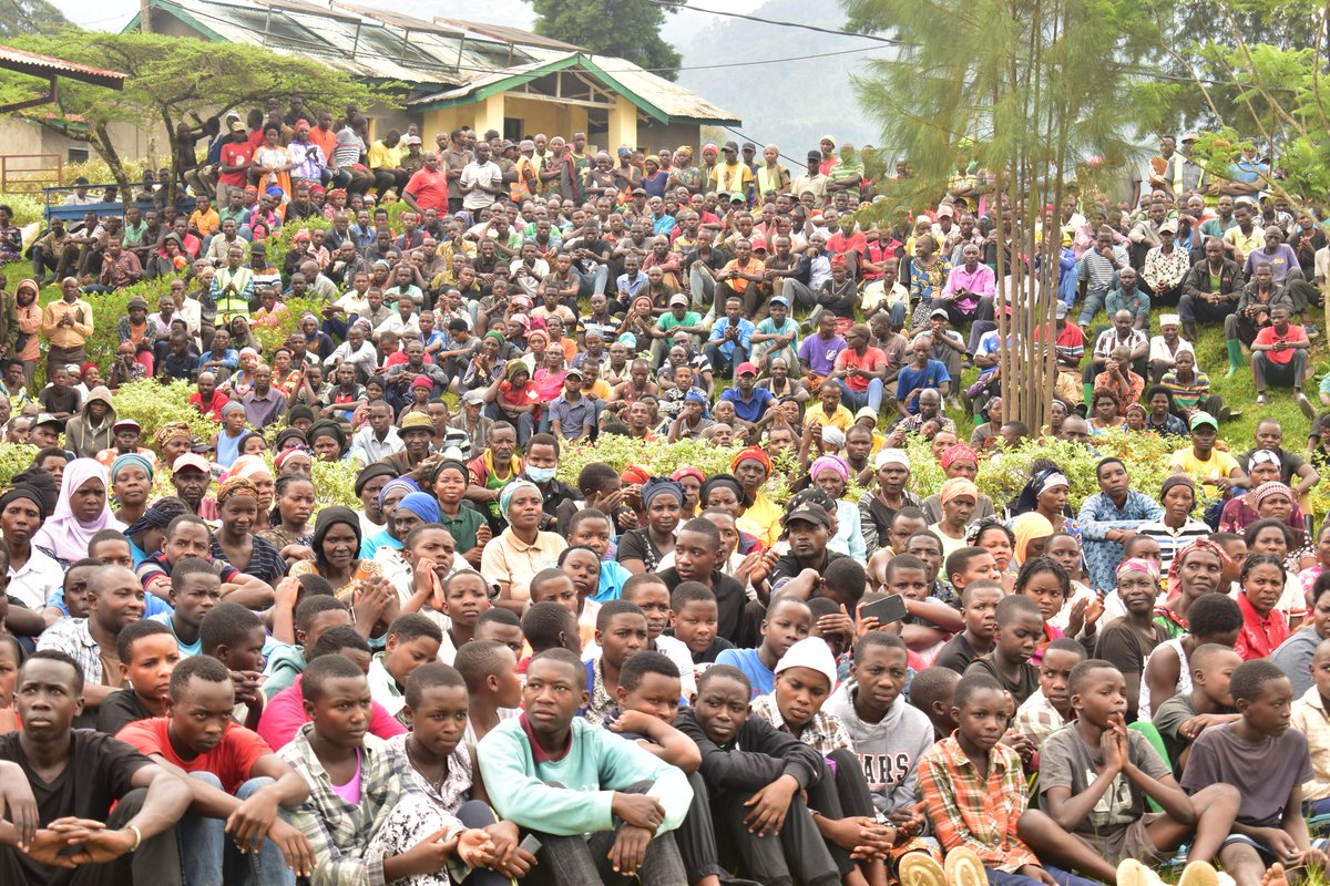 Nyuma y'umuganda Minisitiri HABIMANA Dominique yagiranye ikiganiro n'abitabiriye inama kuri gahunda za Leta zitandukanye.Yagarutse ku mutekano, gutura neza birinda amanegeka,isuku, kubungabunga ibidukikije aharimo ibiti byatewe n'ibizaterwa no kwitabira ishuri.