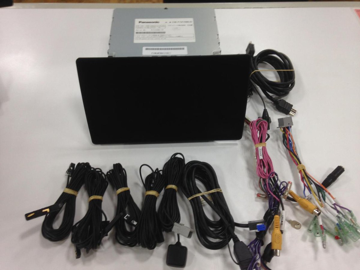 こんばんは☺
大人気フローティングナビ‼
🌟Panasonic　CN-F1X10BLD🌟
入荷しました～☺画質もキレイですね～✨
高年式ナビ買取強化中‼
更に高年式スタッドレスタイヤ買取強化中‼
是非当店までお持ちください&lt;(_ _)&gt;
＃アップガレージ札幌厚別