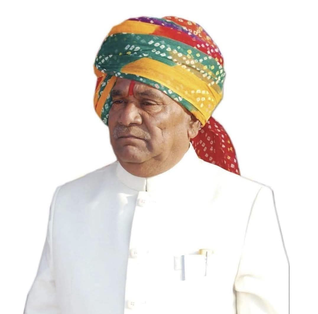 aashishbjp's tweet image. पूर्व मंत्री एवं राज्य सरकार में राजस्व मंत्री श्री हेमंत मीणा जी के पूज्य पिताजी आदरणीय श्री नंदलाल मीणा जी के निधन का समाचार अत्यंत दुःखद है।
ईश्वर दिवंगत आत्मा को अपने श्रीचरणों में स्थान दें एवं शोकाकुल परिवार को यह असीम पीड़ा सहन करने की शक्ति प्रदान करें।
ॐ शांति।