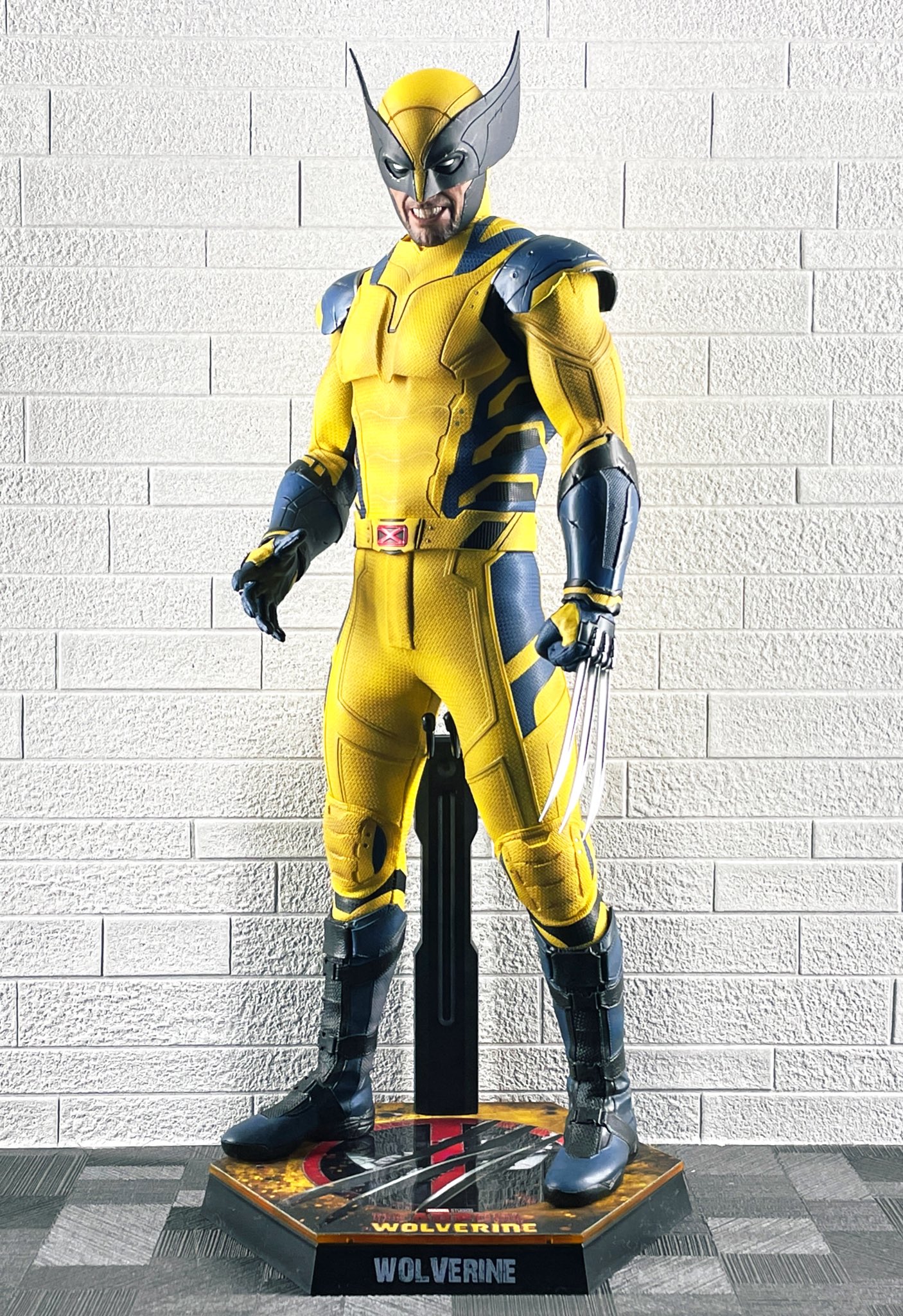 ホットトイズ ウルヴァリン ヒュー・ジャックマン演じるウルヴァリンをフィギュアで完全再現