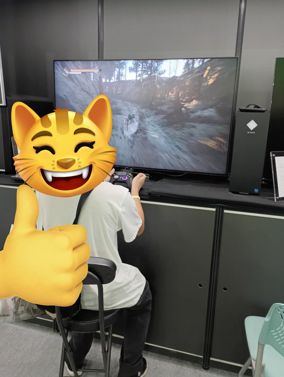 Nek02tan's tweet image. サムスンさんの研究の方のブースにて

ゲーム自体めっちゃ綺麗だし
霧とか明るいとこのシーンとかめちゃリアルだった

ただグラボの要求スペック高めだそうで😹4kだと4090でギリだとか…笑

プレイ写真はその時プレイされてた方のをお借りしましたm(_ _)m
#HDR10plus #HellIsUs