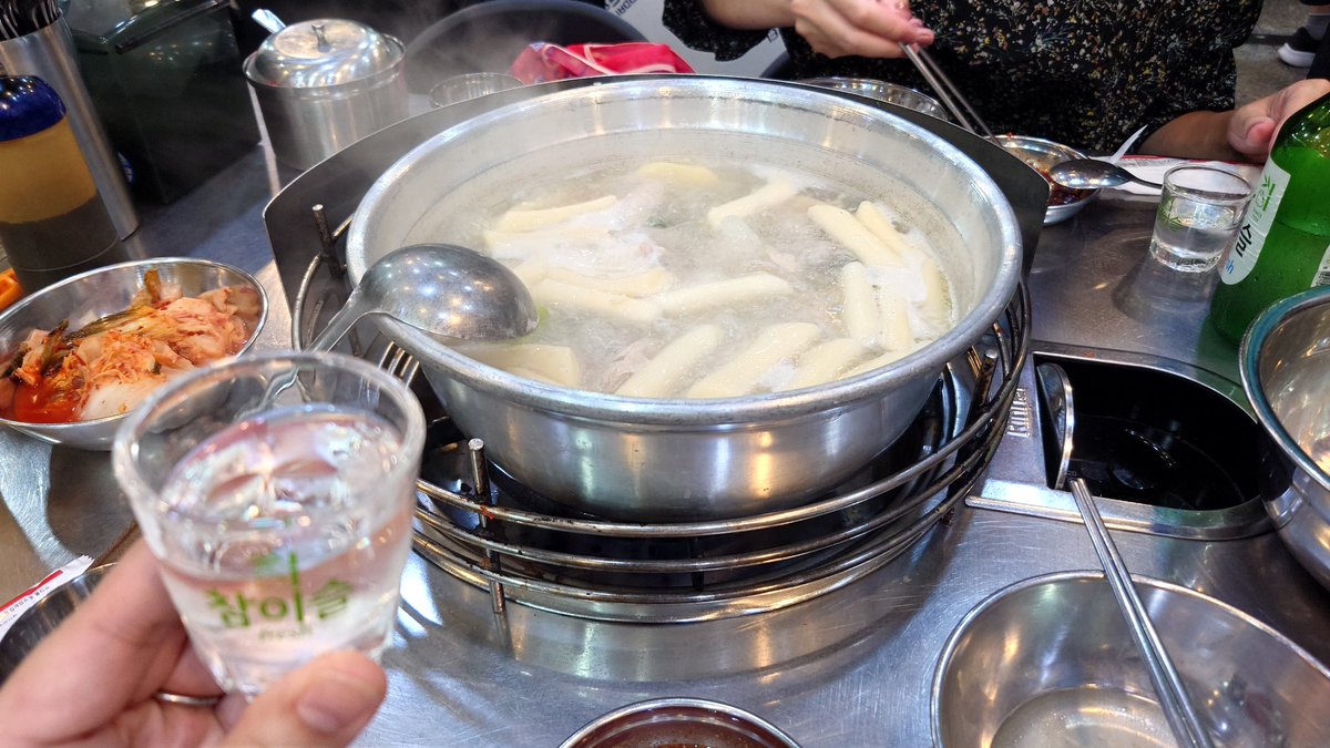 タッカンマリ！！！
いぇい！！！
子ども置いてきたから、酒飲めるのも最高！！
