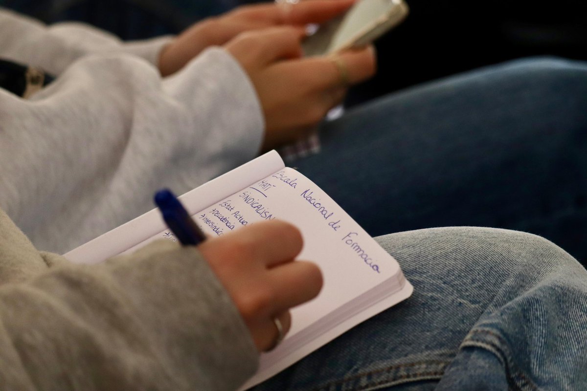 🔴 Comencem l’Escola Nacional de Formació a Vilobí d’Onyar!

👉 Des d’arreu dels Països Catalans ens apleguem durant el cap de setmana per reflexionar, debatre i aprendre. Perquè les idees no viuen sense organització!