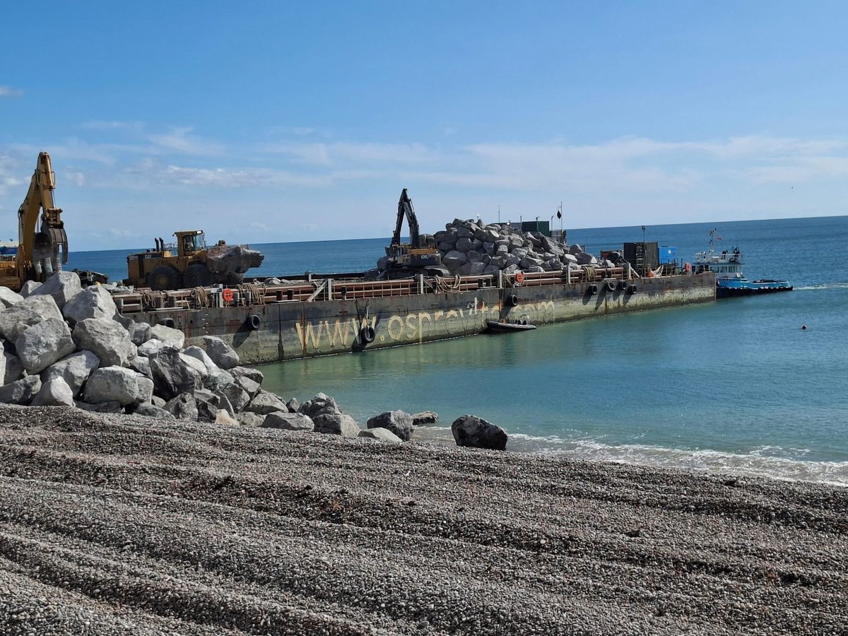 Great to be part of this project supporting East Devon Council on Seaton Beach. Plymouth based tug Amy Jane and crew helped ensure the project was completed safely and to schedule. 👏 #maritime #ports 

facebook.com/share/v/17Jmet…