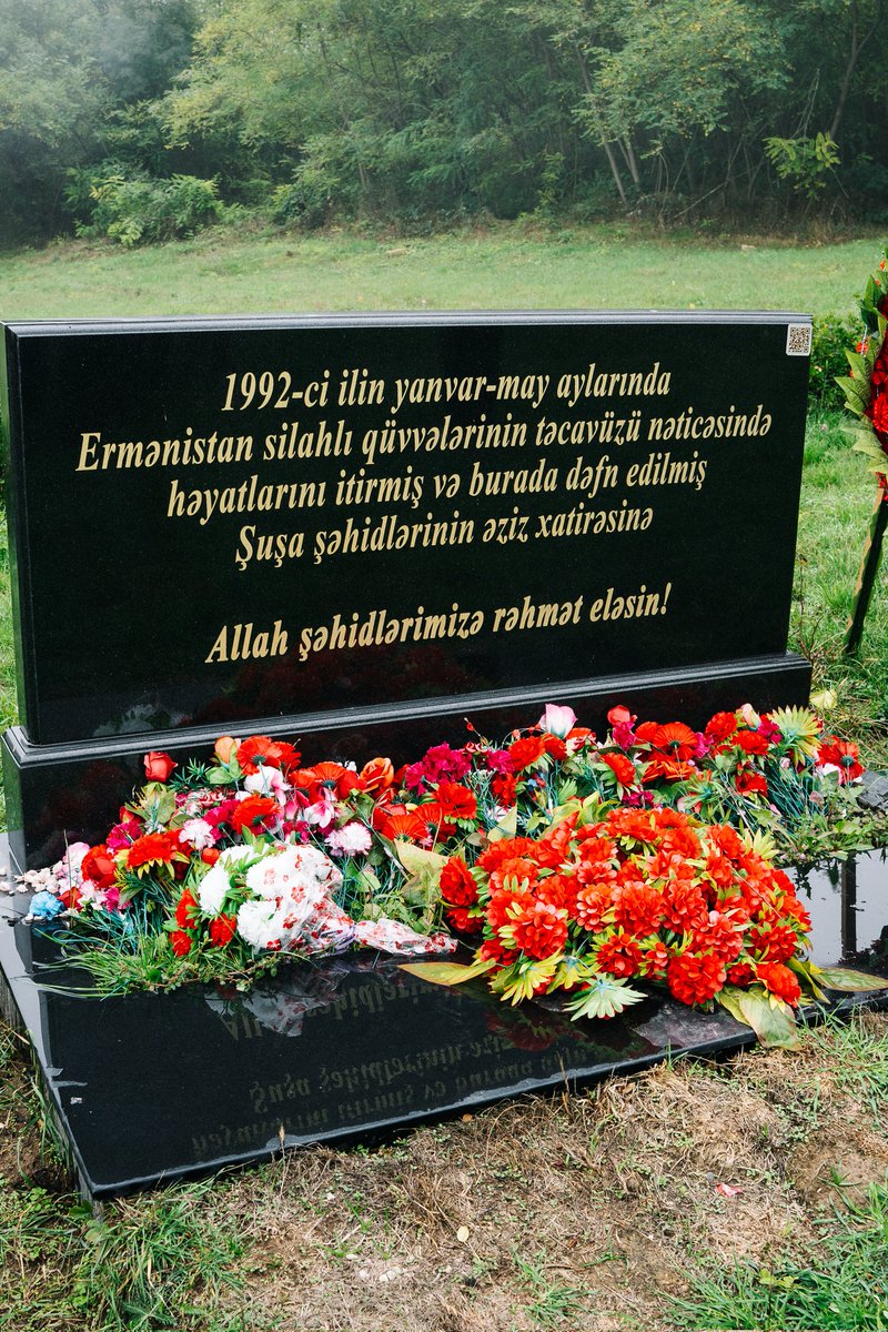 🇦🇿tarixinə qızıl hərflərlə yazılan 44 günlük Vətən müharibəsi ölkəmizin hərbi gücünü bütün dünyaya nümayiş etdirdi. 
Allah bütün şəhidlərimizə rəhmət eləsin!
Şəhidlərimizin ruhu qarşısında baş əyirik! #27SentyabrAnımGünü #anımgünü #Şuşa #Shusha