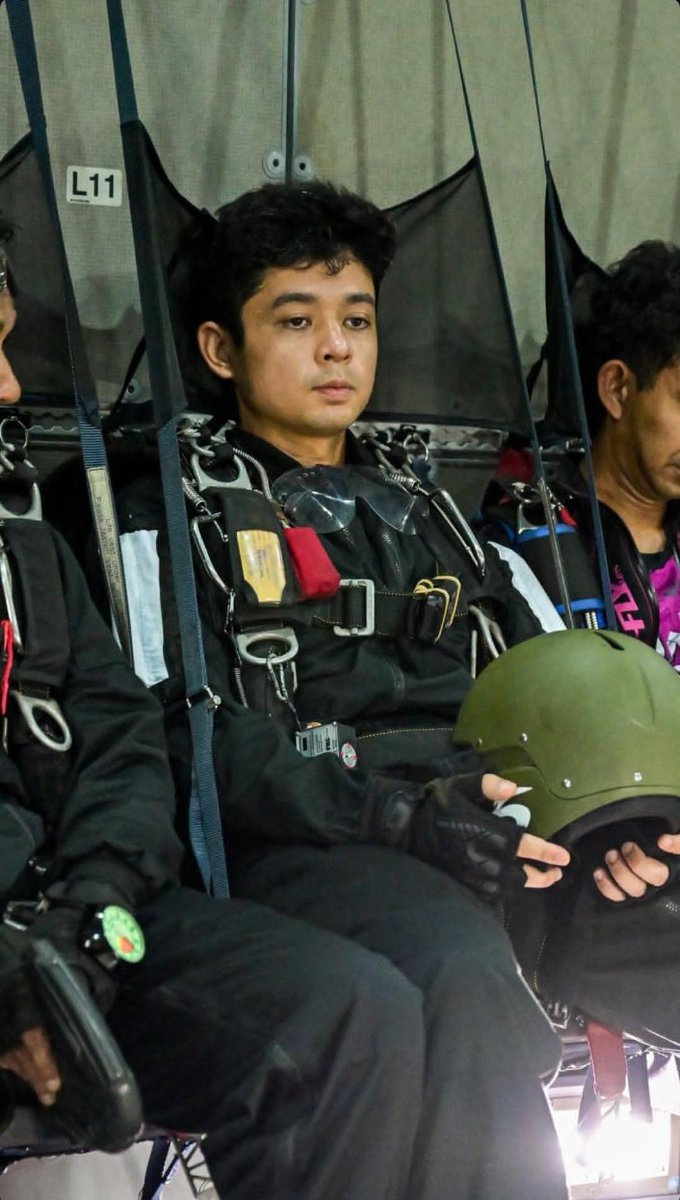 Tengku Hassanal Fans tweet media