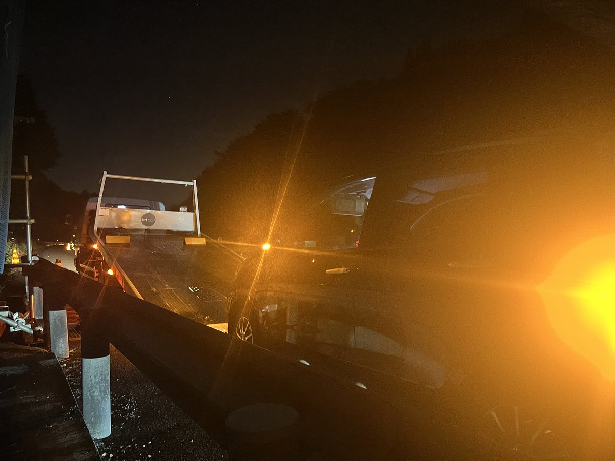 GK_modelinggg's tweet image. どうして？😩