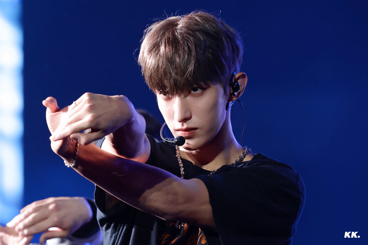 KK0_0218's tweet photo. 250927 NEW_ in HONG KONG

#도겸 #DK #ドギョム #DOKYEOM #이석민
#SEVENTEEN #세븐틴 https://t.co/WPdUHXdWfm