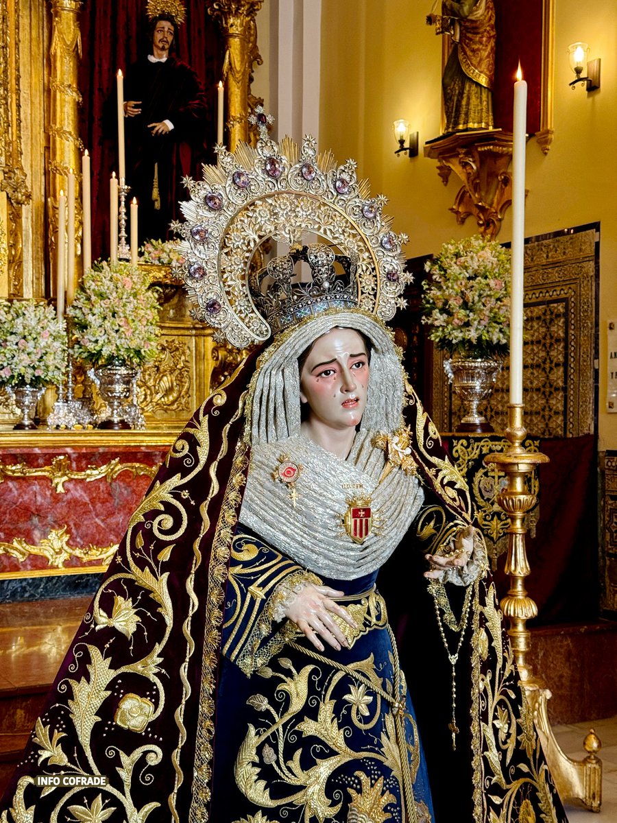 info_cofrade's tweet image. ⚫️ 𝐆𝐀𝐋𝐄𝐑𝐈́𝐀. Solemne besamanos a María Santísima de Dolores y Misericordia. #JesúsDespojado #DoloresyMisericordia #DeMolviedro