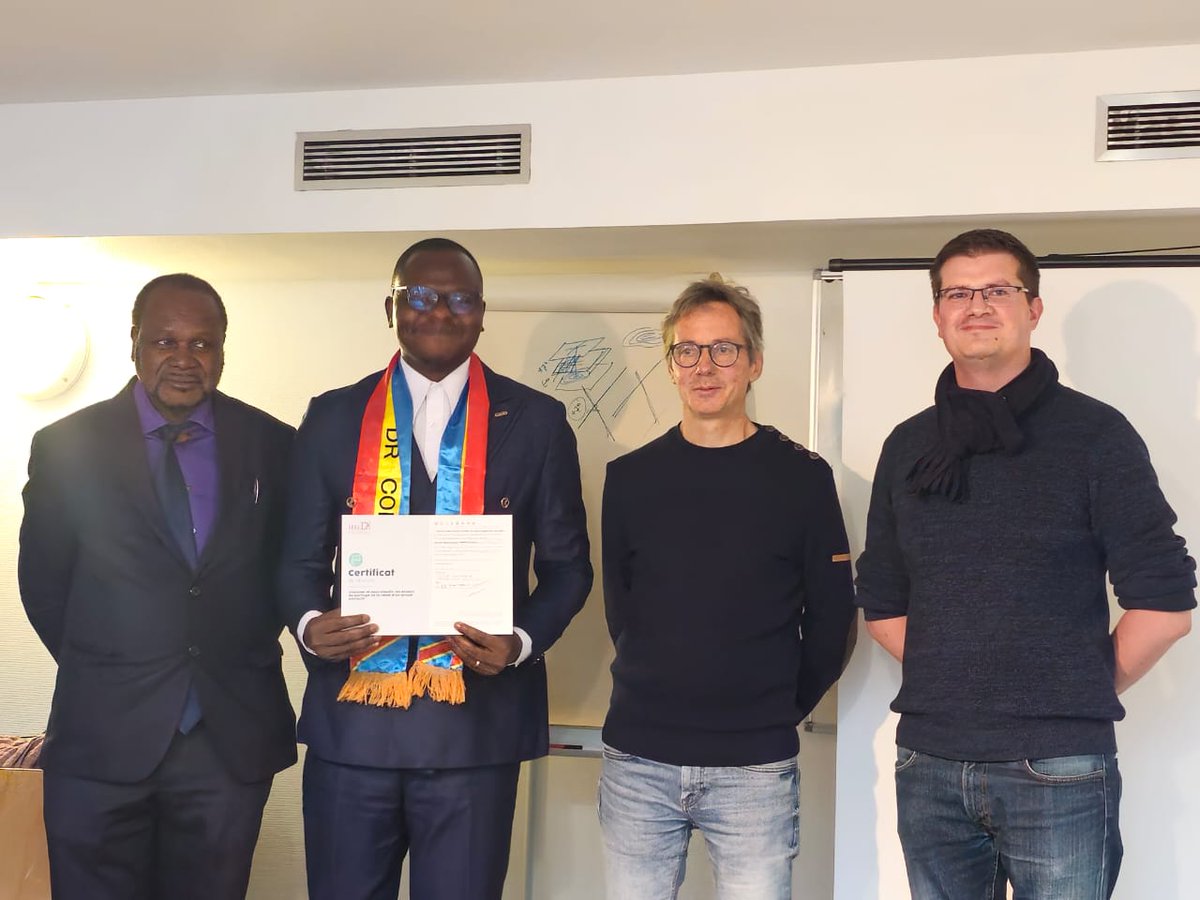 AdrienMwenyema4's tweet image. #Fiscalité_minière : Formation sur les Enjeux d politique fiscale, #Modélisation du partage de la rente extractive (Mine&amp;amp;Pétrole), un outil indispensable pour la Fiscalité de la RDC
Organisée par IHEDD/FERDI en partenariat avec @UCAuvergne @cerdi et @Colombia_University