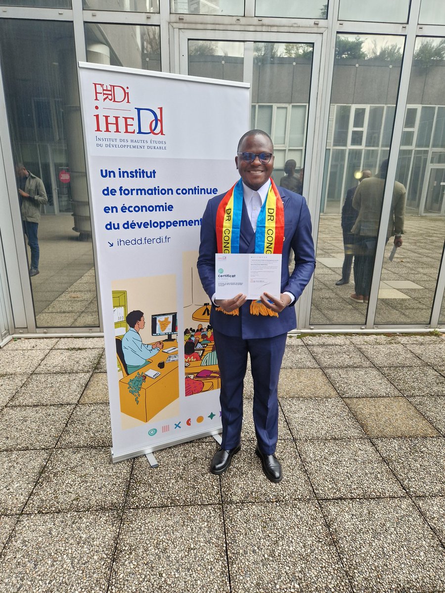 AdrienMwenyema4's tweet image. #Fiscalité_minière : Formation sur les Enjeux d politique fiscale, #Modélisation du partage de la rente extractive (Mine&amp;amp;Pétrole), un outil indispensable pour la Fiscalité de la RDC
Organisée par IHEDD/FERDI en partenariat avec @UCAuvergne @cerdi et @Colombia_University