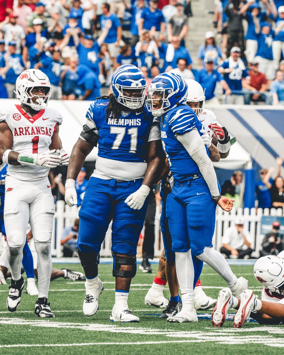 MemphisFB's tweet photo. Gameday Mood 😤

#ALLIN | #GoTigersGo https://t.co/pv21r3UI4H