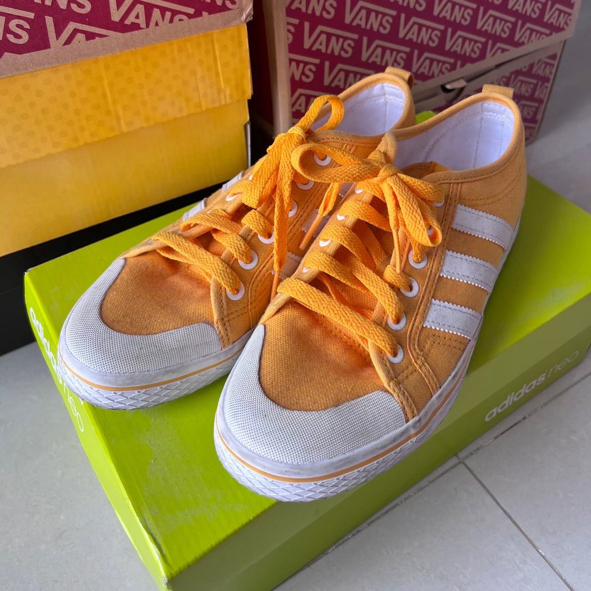 somethingnewpp's tweet image. ❗️#SOMETHINGSALE❗️

ส่งต่อ รองเท้า Adidas 
สภาพ 80% 

✨ไซส์  39 ไม่มีมีกล่องค่ะ

📮 500 รวมส่งลทบ, EMS+20

ดูรูปหรือสอบถามเพิ่มเติมทางdm

#ส่งต่อ 
#ส่งต่อรองเท้า 
#รองเท้ามือสอง 
#โล๊ะตู้
#adidas