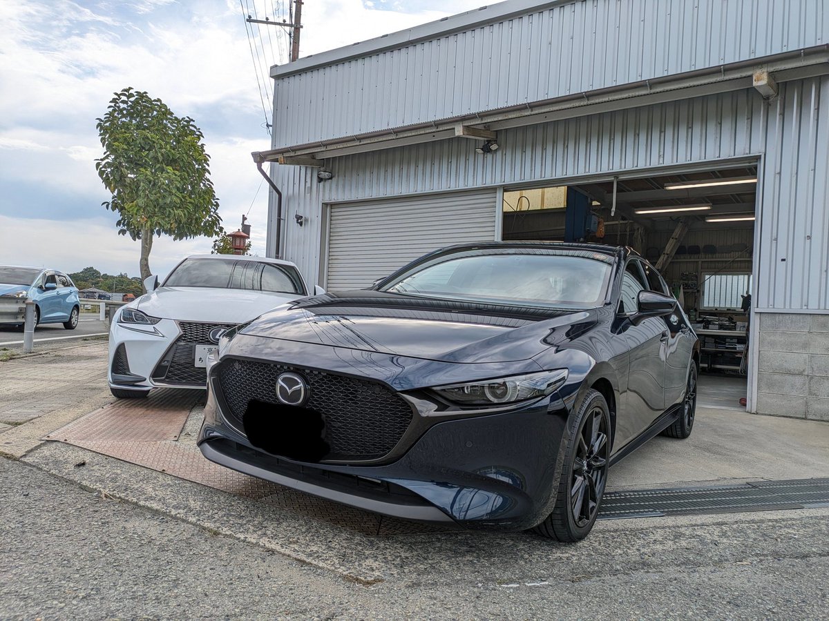 Masahiro_kt's tweet photo. #MAZDA3  セラミックコーティング施工しました✨   夕方の雲も綺麗に映し出して感激☺️ https://t.co/xETtaix0rc