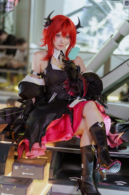 Twitterのコスプレ画像6