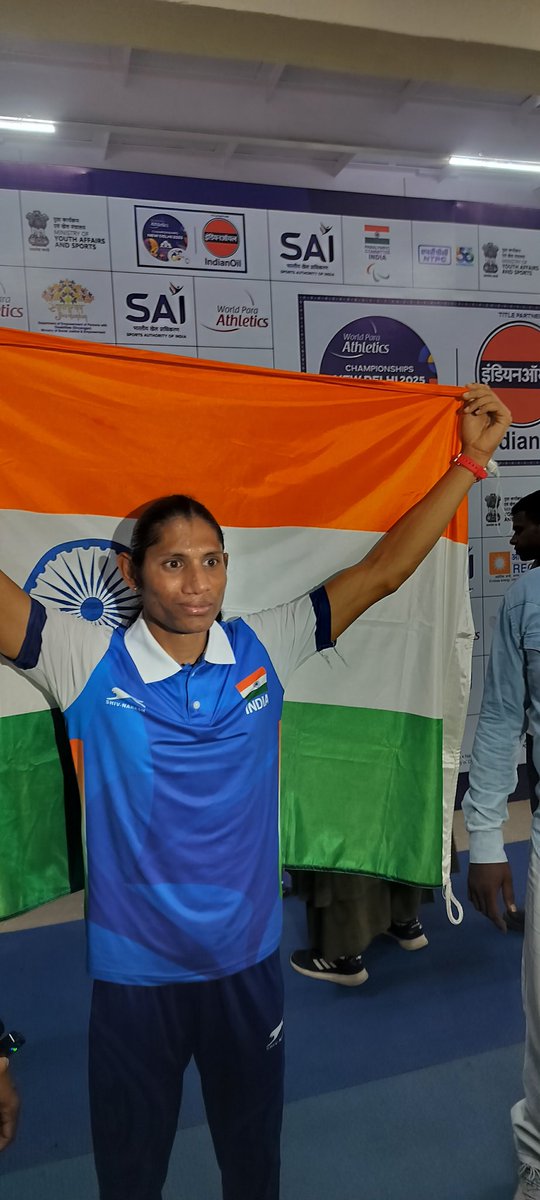 SportsArena1234's tweet photo. DEEPTHI JEEVANJI WON 🥈 IN WOMENS 400M T20 CATEGORY 

Paralympic 🥉 Medalist Deepthi with a season best timing of 55.16 won silver at the World Para Athletics Championships 2025 https://t.co/1tcBFzvmNV