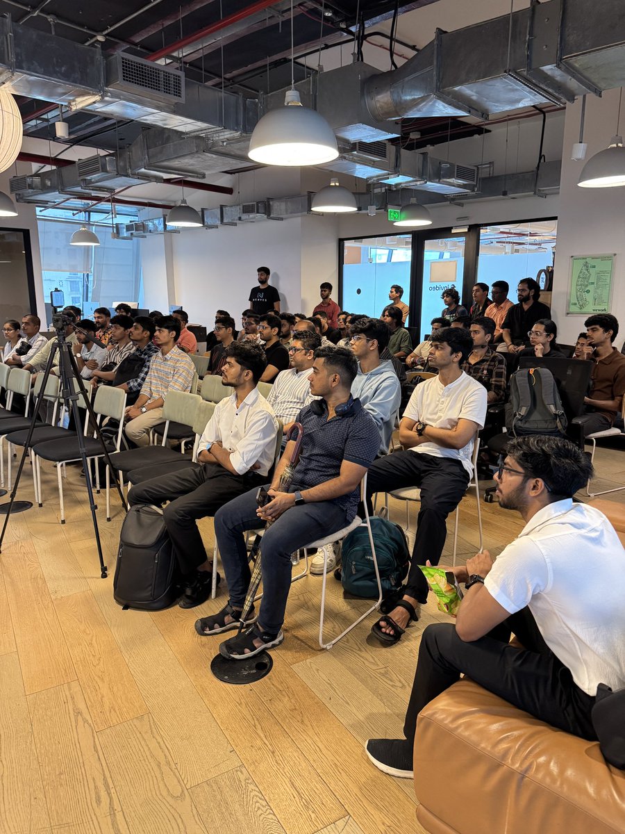 India's first Elixir meetup happened today! 🎉 

50+ people showed up. Honestly didn't expect this but super happy with how it went. Good talks, cool people, lots of questions about functional programming.

<a href="/bombay_ex/">bombay.ex</a> is officially a thing now 🚀

<a href="/_rajrajhans/">Raj Rajhans</a> <a href="/_svs_/">svs 🇮🇳</a> <a href="/rakshans2/">Rakshan Shetty</a>