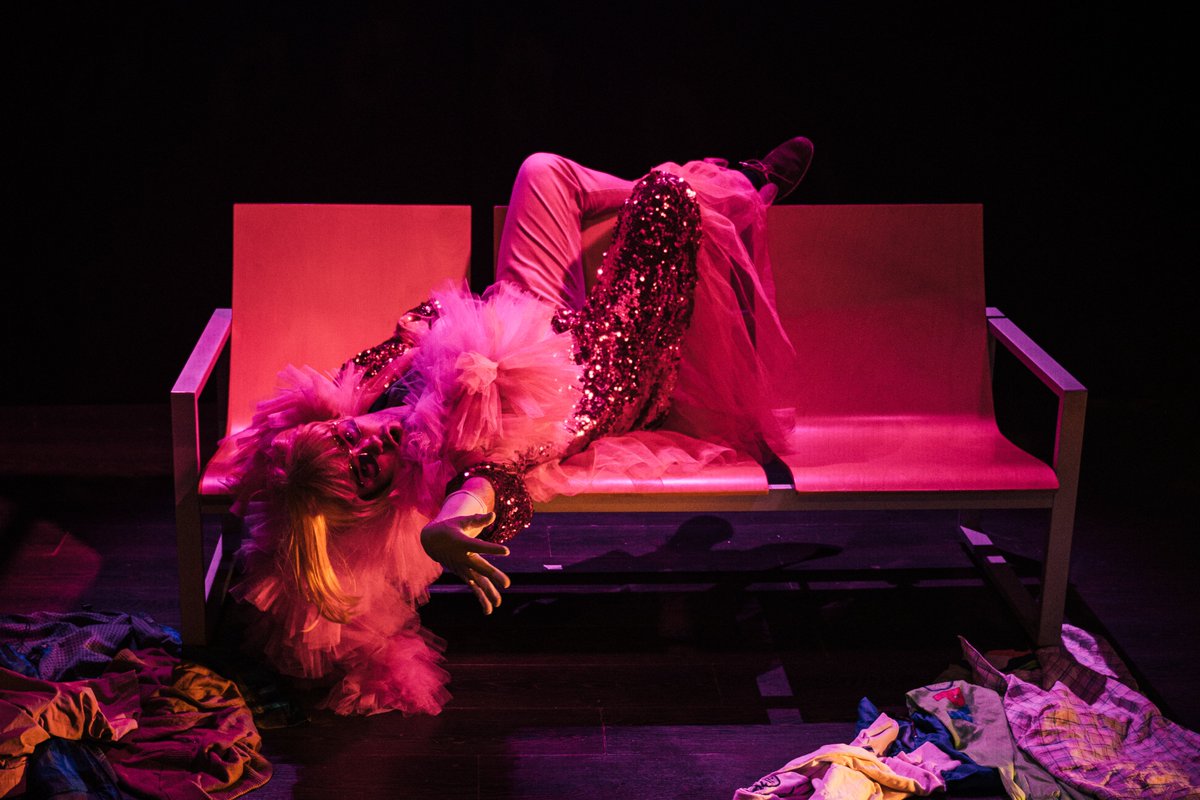 "Matar el Fill" ja s'ha estrenat a <a href="/LaBadabadoc/">LaBadabadocTeatre</a>!

✨Fins el 6 d'octubre seguim amb les funcions d'aquest monòleg d'autoficció que commou el públic

🗓️ Divendres, dissabte i dilluns a les 20h, i diumenge a les 18:30h

Compra la teva entrada fent clic aquí: labadabadoc-teatro.com/temp25-26-003-…