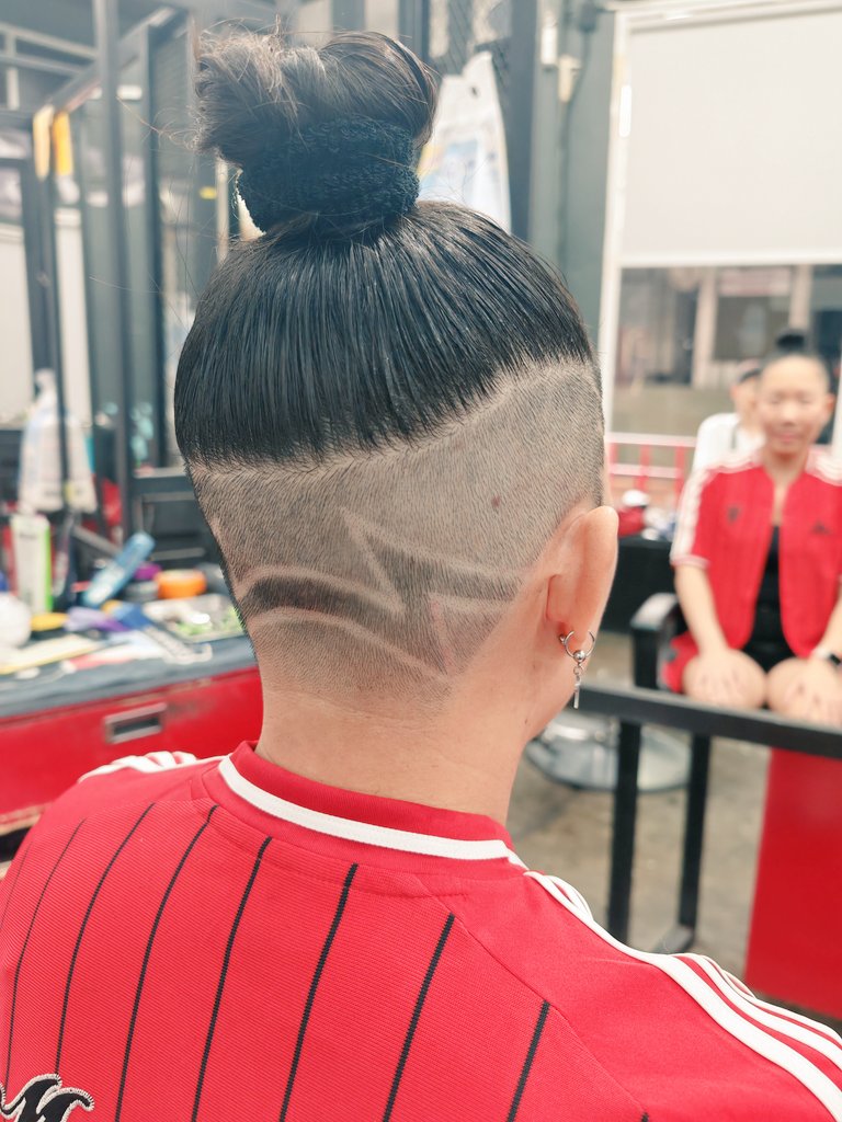 beckkaew's tweet photo. Update​ 🔴 #UnderCut #UnderCutDesign​ #UndercutGirls #UndercutGirl #UnderCutforWomen https://t.co/gCaHtw1YP9