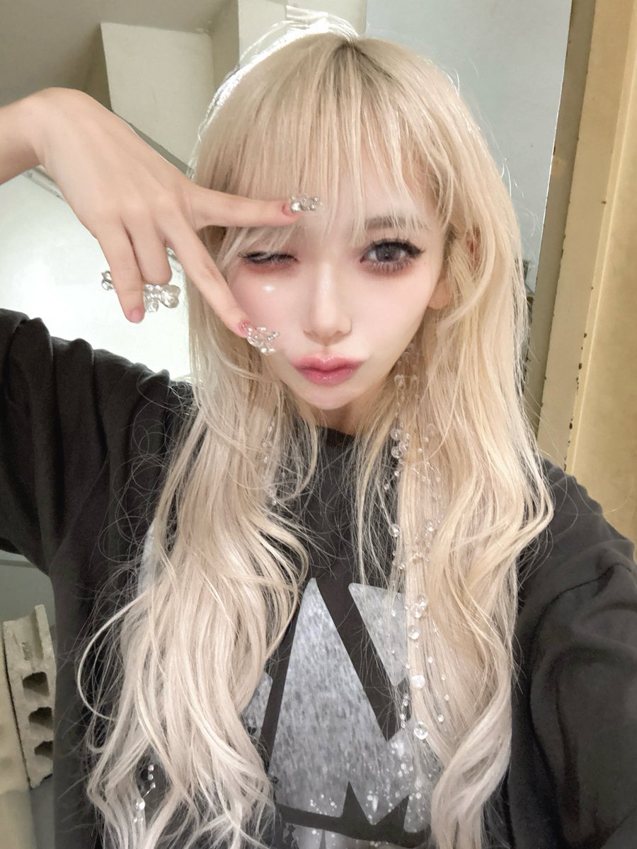 sioyours's tweet image. 雨の城ツアーファイナル
ありがとうございました🌧️🍬
土砂降りの夜も 明け方の雨上がりも
この部屋で 
隣にいさせてね♡

#雨の城ツアー2025
#MAPA