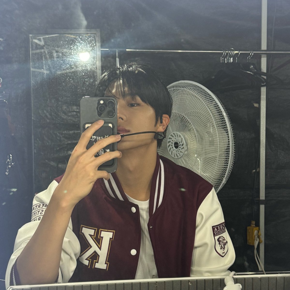 이렇게 바로 셀카를 보내주시면 기절하죠