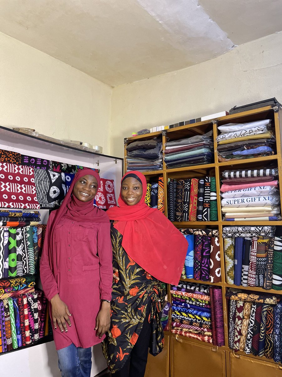 Me featuring my in house shop🥰🥰🥰❤️❤️❤️

New shelf opening

Next will be shop opening  insha Allah 

Last frame: Me and my big sis