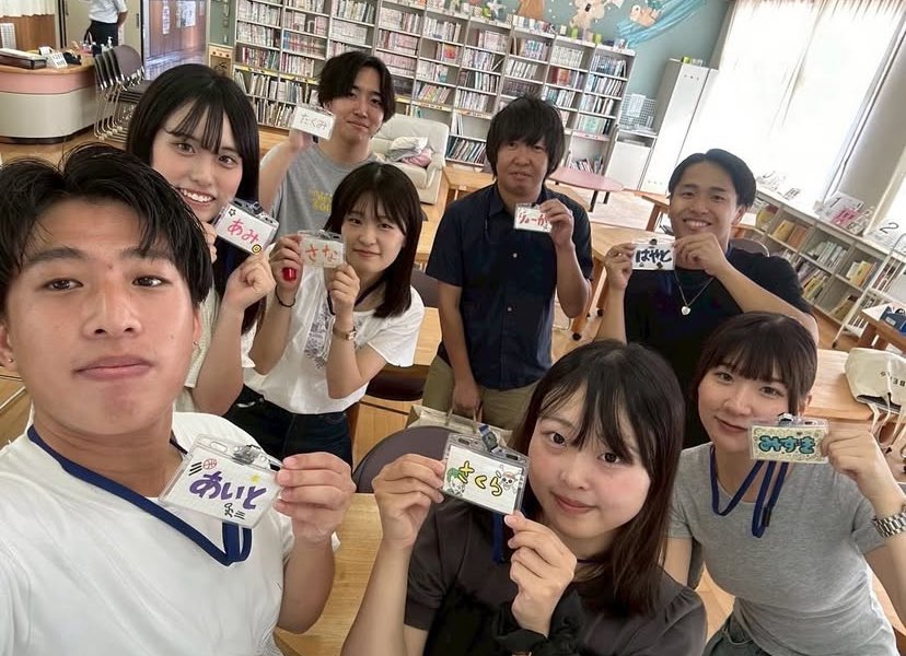 ishihara_semi's tweet photo. こんにちは！石原ゼミ防災教育プロジェクト3回生です！💖

9/22に徳島県阿南市立山口小学校で、防災出前授業を行いました！

座学で洪水・土砂災害の危険性や備え・家族での話し合いの重要性を学んだ後、コンセンサスゲームを実施しました！！
さらに防災グッズ体験も行いました✨️

 #石原ゼミ https://t.co/0oAgKoG6Sh