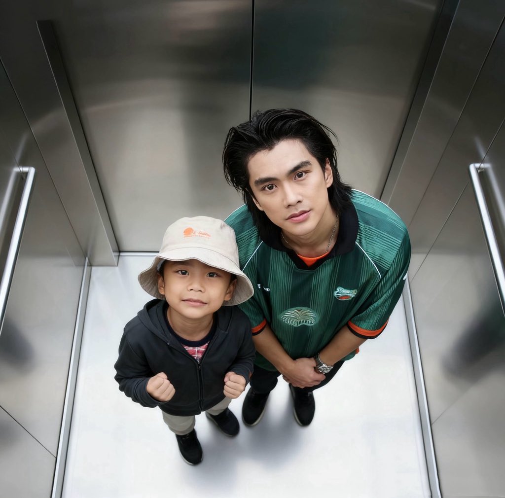 photo with childhood me  (ohm ver.)

#ohmpawat #โปลิศจับขโมย