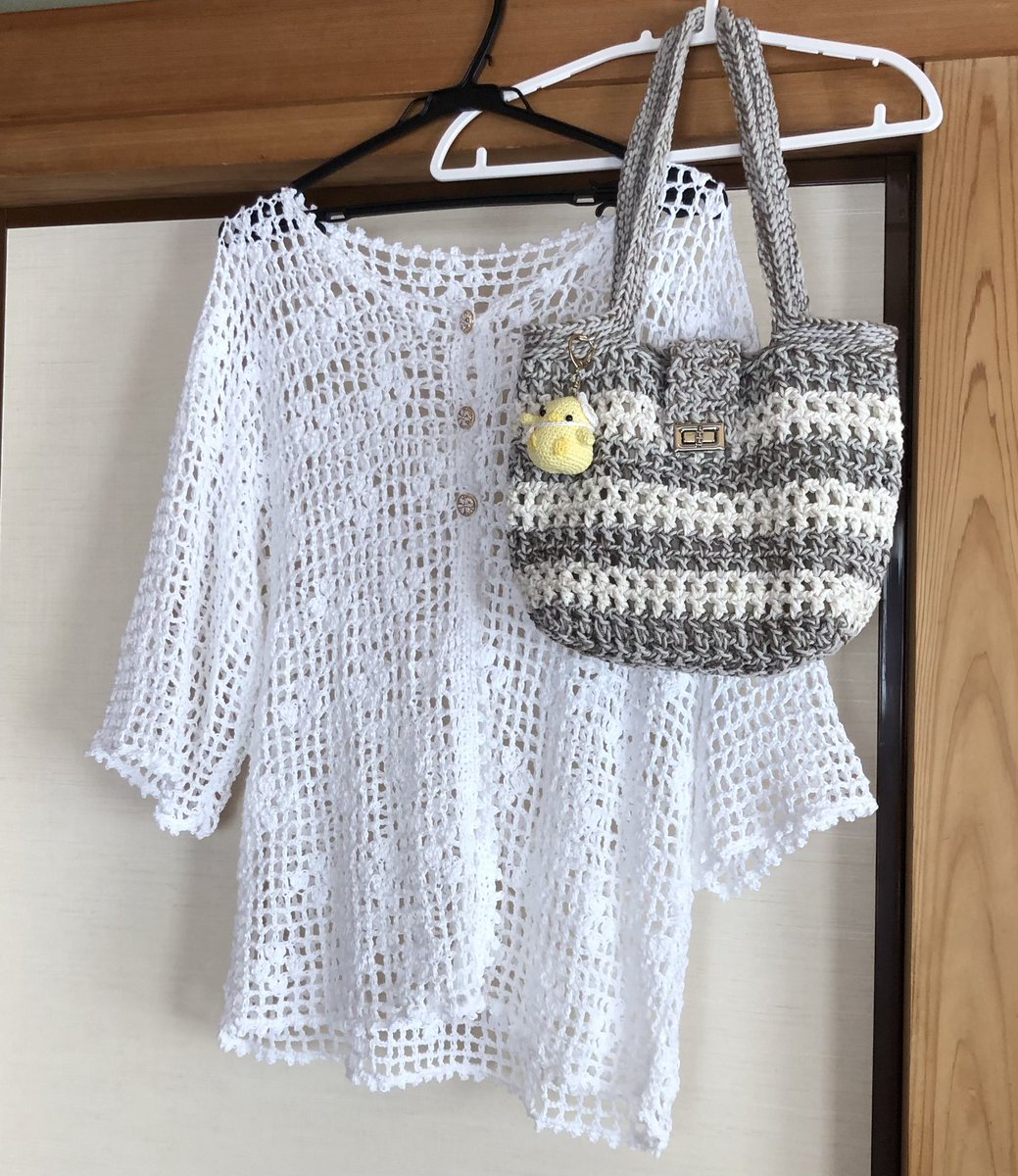 🧶アメブロ更新
第8話
『「売れない私」がマルシェで胸ズドン！リアル販売の衝撃』

ネット販売ゼロから、リアルで感じた衝撃の一日――✨

👉ブログはこちら👇

ameblo.jp/amiko2amiko62/…

#編み物 #ハンドメイド #マルシェ出店 #ア