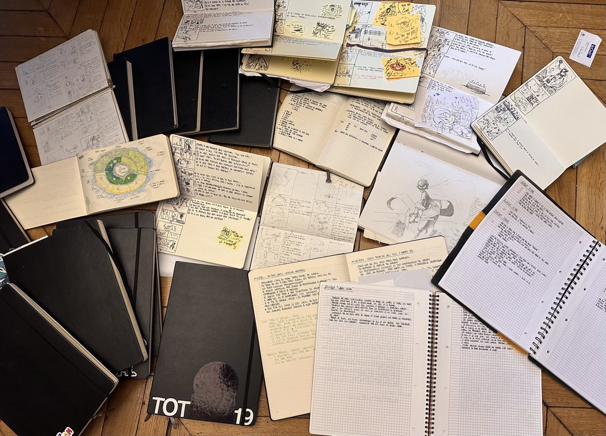 Totankama's tweet image. On prépare un projet génial pour fêter les 25 ans d’Ankama l’année prochaine. Je dois resortir tous mon bordel. Ma vie défile devant mes yeux…