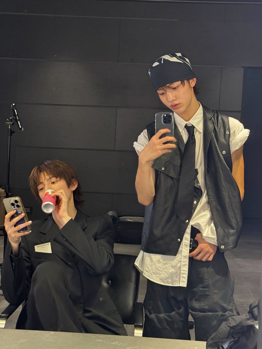 callmeatthaa's tweet photo. https://t.co/j4KhtgHTkl