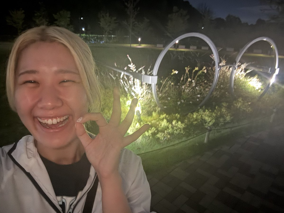 ojrmr_dnb's tweet image. 10月の予定🆙
🗓️🔗freecalend.com/open/mem262695
今月もご来場お待ちしてます😙😙😙
ハリーポッターのメガネ銅像とツーショット🪄👓ちなみに私はトビーです！ドビーではありませんので間違えないようにお願いします(^○^)⚠︎
インスタのフォローも是非!!!→ instagram.com/tobi_tobi_toby…