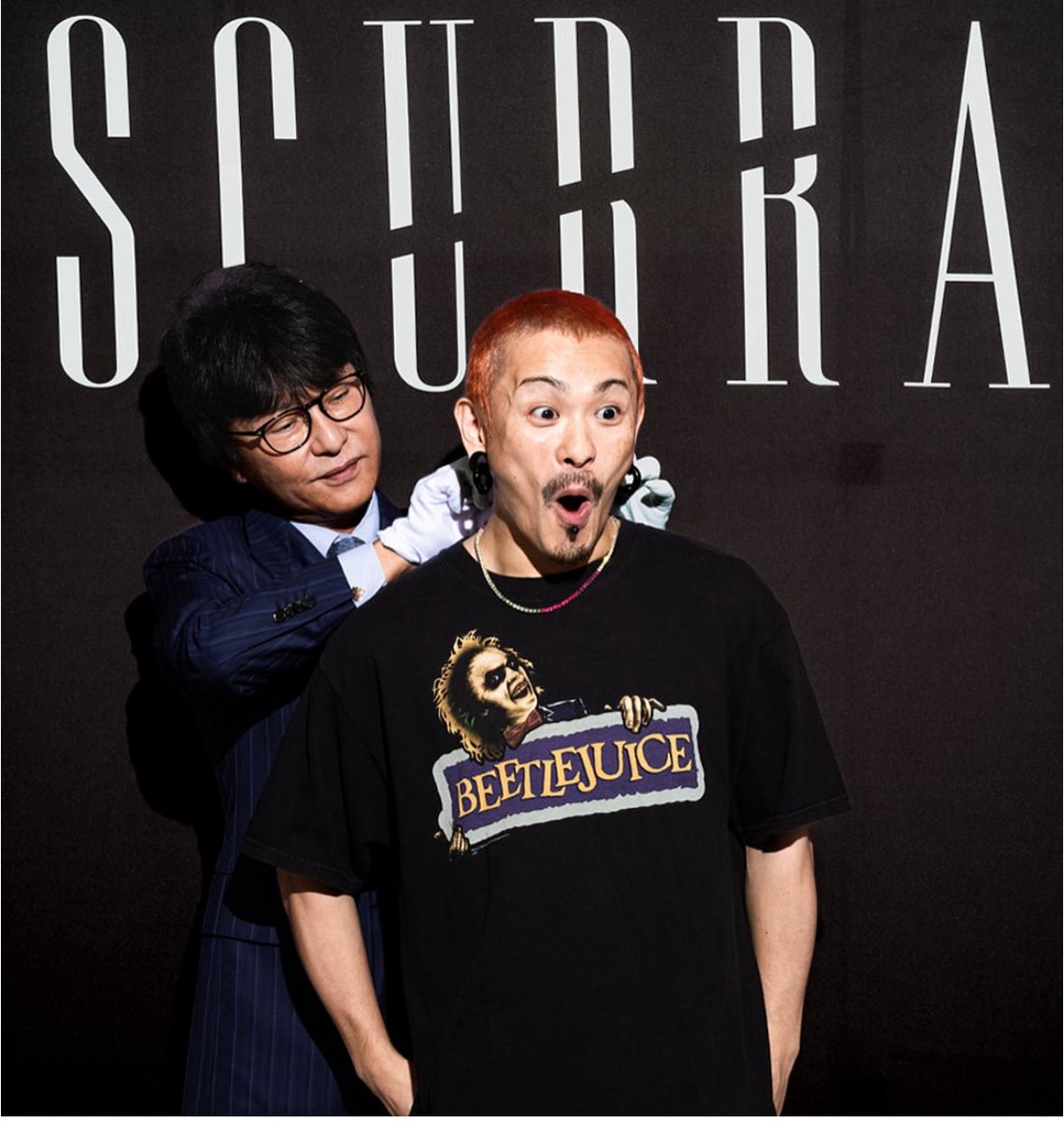 wanimanima1106's tweet photo. 良い！！！
かっこいいな〜

つけてもらってる顔よ😆笑

#WANIMA 
#SCURRA https://t.co/E0lM33wfJ1