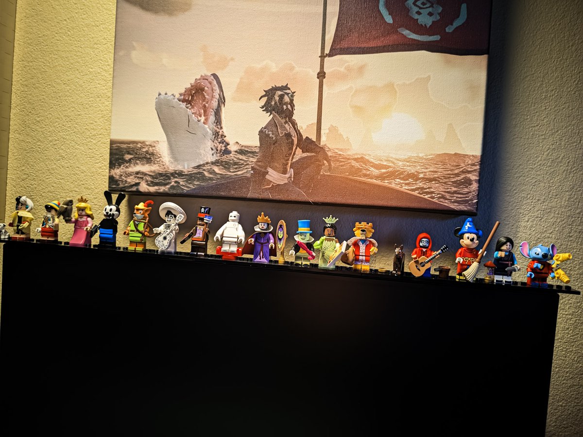 What do you do when you're cleaning a little and stumble into 16 Disney minifigs in a bag?

You stick them to the top of a monitor of course 🤷‍♂️ where else. It's better than them being in a bag at least 👍

#everythingisawesome #lego #disney #minifigs #MickeyMouse 
<a href="/LEGO_Group/">LEGO</a>
